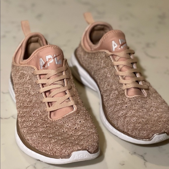 SOLD APL Rose Gold Loom Tech Sneaker size 8 - Picture 3 of 6